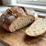 7 Cara Membuat Roti Sourdough Terbaik demi Mencegah Adonan Bantat yang Mengecewakan memperlihatkan cara membuat roti sourdough