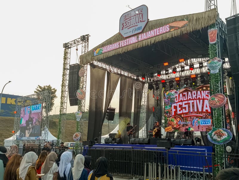 7 Alasan Krusial Fenomena Festival Musik Lokal Sukses Menghipnotis Generasi Muda memperlihatkan fenomena festival musik lokal