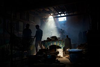 7 Kunci Sukses Film Horor Indonesia Modern dalam Memikat Penonton Tanpa Terjebak Klise Murahan memperlihatkan film horor indonesia modern