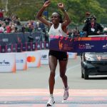 7 Panduan Kunci Latihan Lari Maraton Paling Ampuh demi Mencegah Cedera Fatal memperlihatkan latihan lari maraton