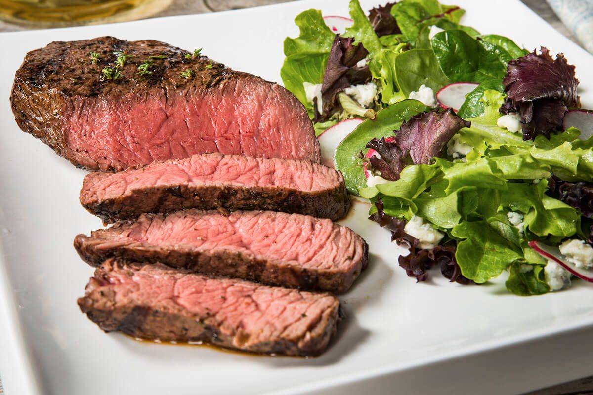 7 Panduan Kunci Teknik Marinasi Daging Paling Ampuh demi Menghasilkan Tekstur Lembut Sempurna memperlihatkan teknik marinasi daging
