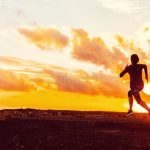 7 Panduan Latihan Lari Jarak Jauh Paling Ampuh untuk Mencegah Cedera Fatal dan Membangun Stamina Juara memperlihatkan latihan lari jarak jauh