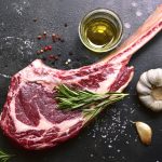 7 Rahasia Teknik Marinasi Daging Paling Ampuh demi Mencegah Kesalahan Fatal di Dapur memperlihatkan teknik marinasi daging