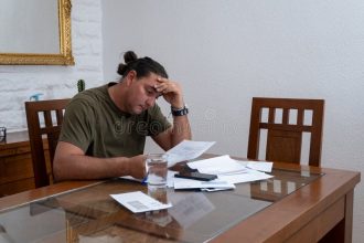 7 Strategi Melunasi Utang Konsumtif Paling Ampuh demi Menyelamatkan Finansial Keluarga dari Kehancuran memperlihatkan strategi melunasi utang konsumtif