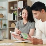 7 Strategi Melunasi Utang Konsumtif Paling Ampuh demi Mencegah Ancaman Kebangkrutan Finansial Keluarga memperlihatkan strategi melunasi utang konsumtif