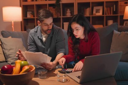 7 Strategi Melunasi Utang Paling Efektif demi Menyelamatkan Masa Depan Finansial Keluarga memperlihatkan strategi melunasi utang