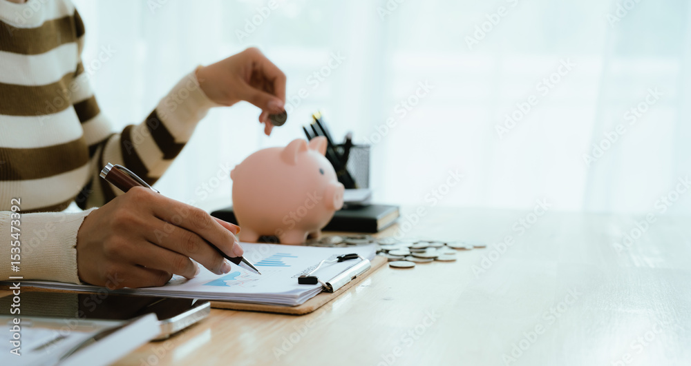 7 Strategi Mengelola Dana Darurat Paling Ampuh demi Menangkal Risiko Kebangkrutan Finansial Keluarga memperlihatkan strategi mengelola dana darurat