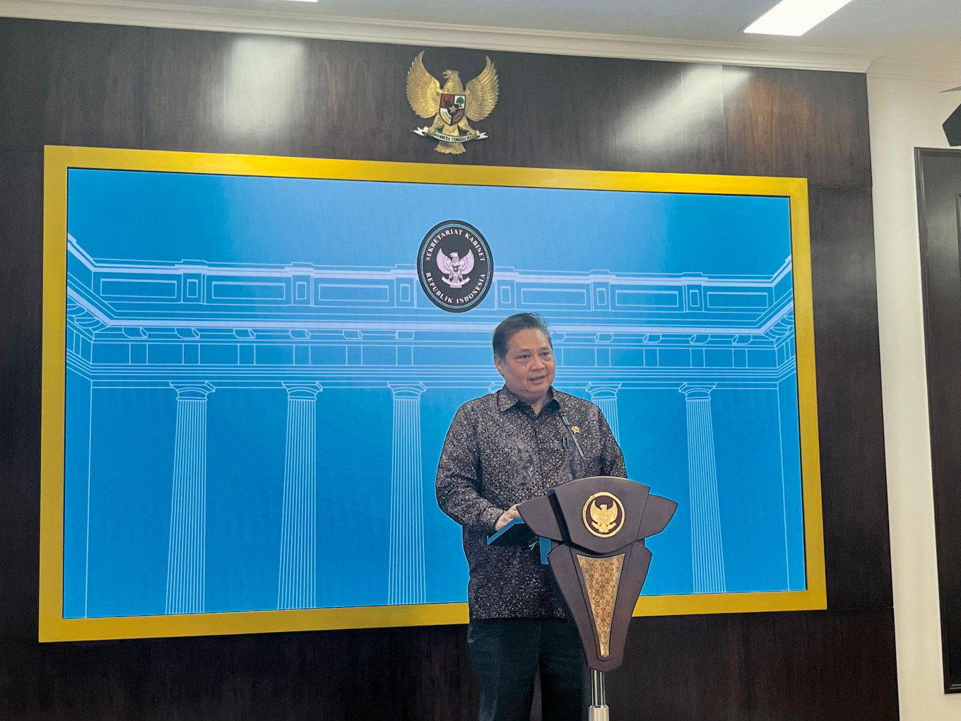 Airlangga Hartarto Ungkap 4 Fakta Kunci Redam Kepanikan IHSG yang Anjlok Tajam mengulas airlangga hartarto