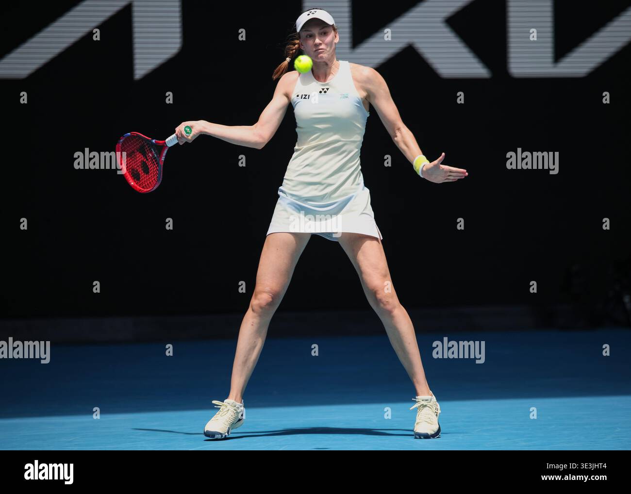 Dominasi Spektakuler Elena Rybakina dan 5 Fakta Kunci Lolos Perempat Final Ningbo Open mengulas elena rybakina