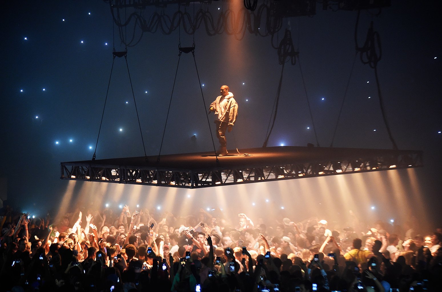 Konser Kanye West Mengguncang Jakarta Menghadirkan 5 Fakta Spektakuler yang Menghebohkan GBK mengulas konser kanye west