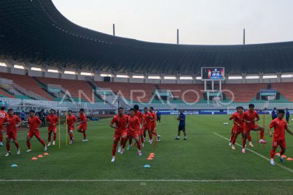 5 Sorotan Nyata Manuver Tim Nasional Sepak Bola Vietnam yang Mengguncang Rivalitas Kawasan mengulas tim nasional sepak bola vietnam
