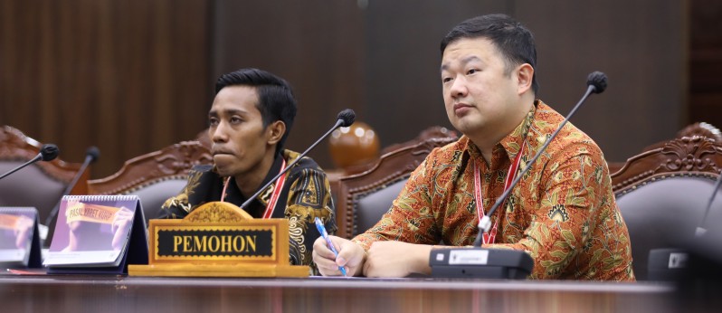 Skandal Menggemparkan di Balik Penetapan Tersangka 2 Direktur Korporasi dan Oknum Perwira TNI mengulas penetapan tersangka